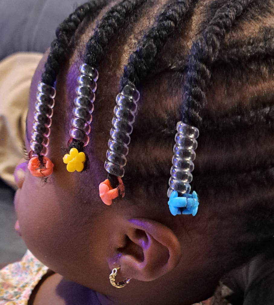 30 Multicolor Clip Beads