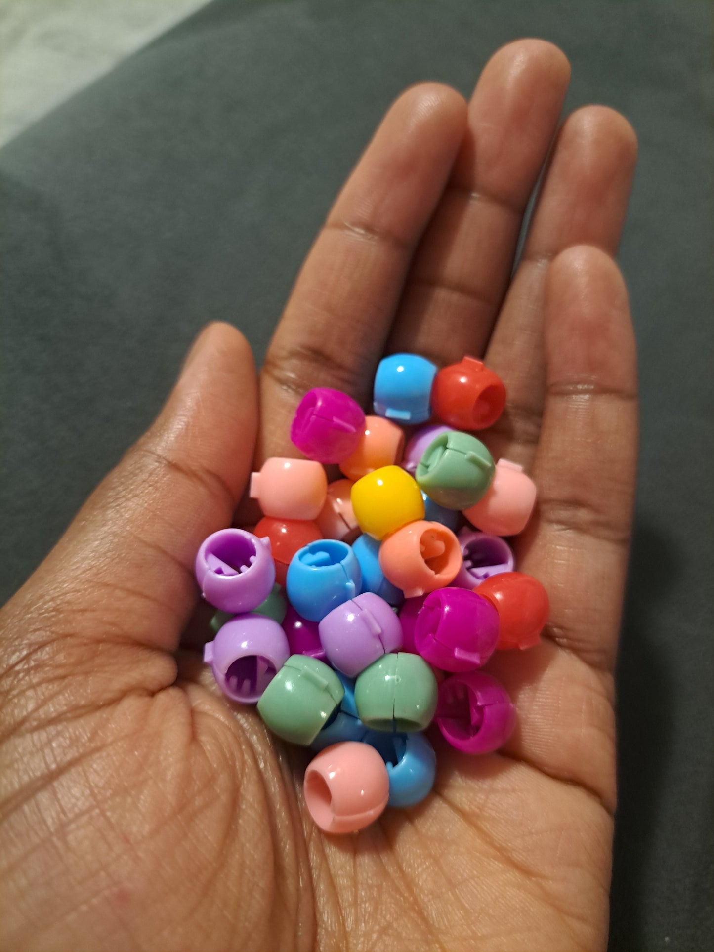 25 Clip Beads